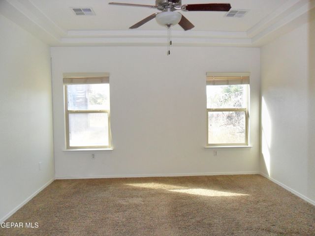 13864 HOLLYWOOD Drive, Horizon City, TX 79928