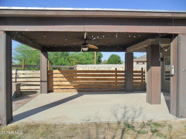 13864 HOLLYWOOD Drive, Horizon City, TX 79928