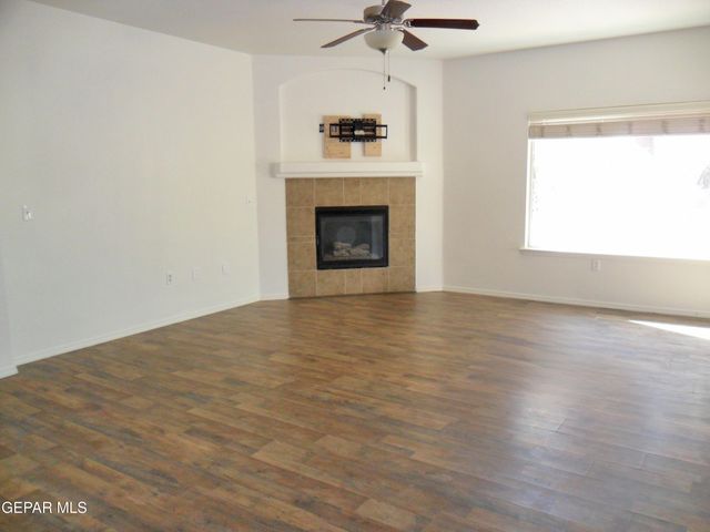 13864 HOLLYWOOD Drive, Horizon City, TX 79928
