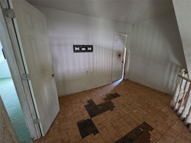 12222 Oak Hollow Lane, Pinehurst, TX 77362