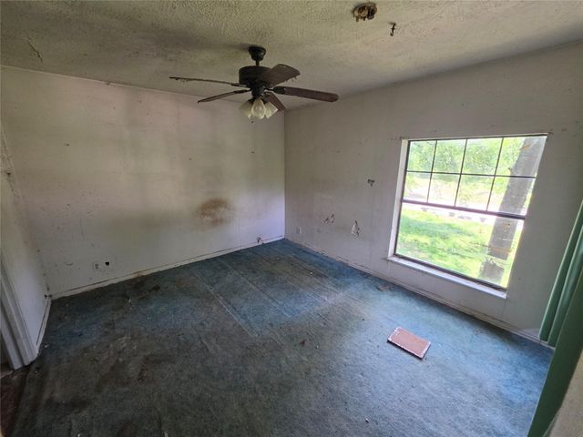 12222 Oak Hollow Lane, Pinehurst, TX 77362