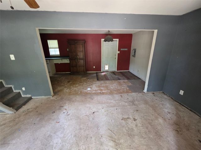 12222 Oak Hollow Lane, Pinehurst, TX 77362