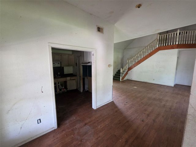 12222 Oak Hollow Lane, Pinehurst, TX 77362