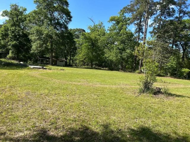 220 Cherokee Trail, Livingston, TX 77351