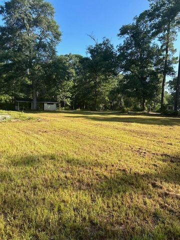 220 Cherokee Trail, Livingston, TX 77351