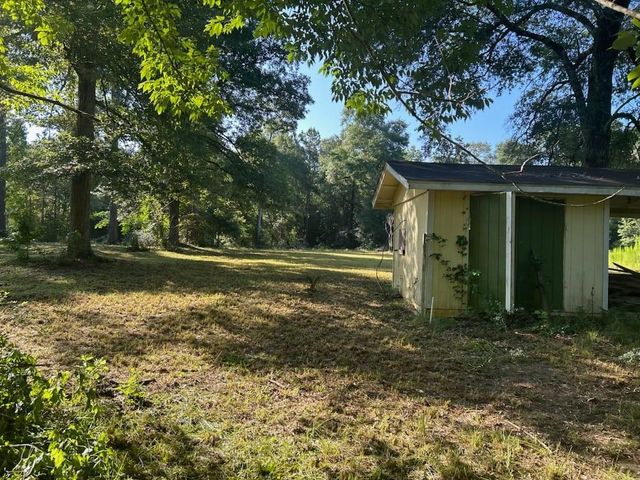 220 Cherokee Trail, Livingston, TX 77351