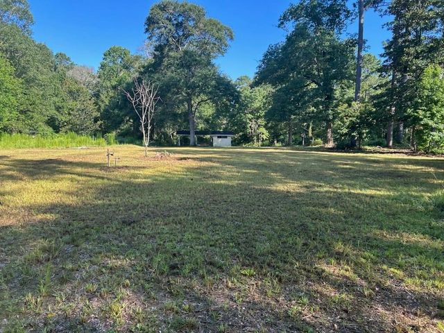 220 Cherokee Trail, Livingston, TX 77351