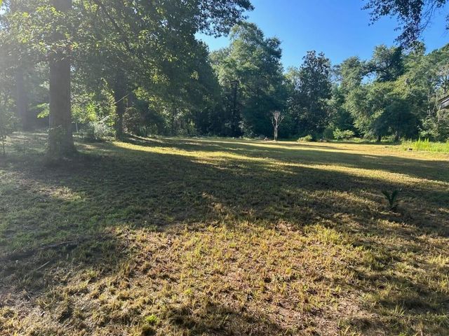 220 Cherokee Trail, Livingston, TX 77351