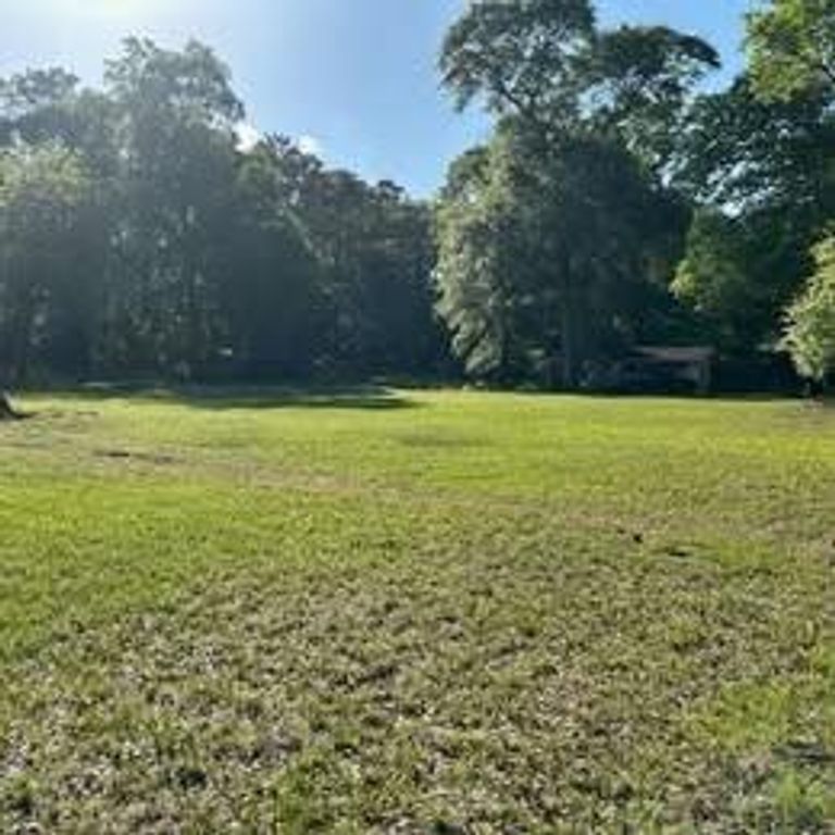 220 Cherokee Trail, Livingston, TX 77351