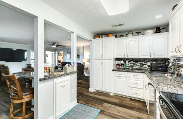 131 Bastrop Bayou Drive, Angleton, TX 77515