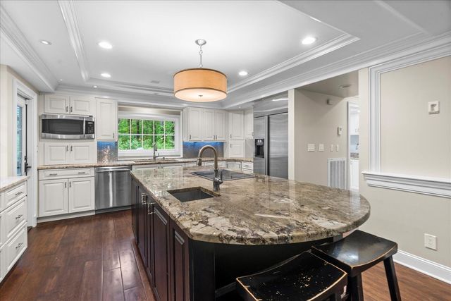 6301 Forest Park Drive, Signal Mountain, TN 37377
