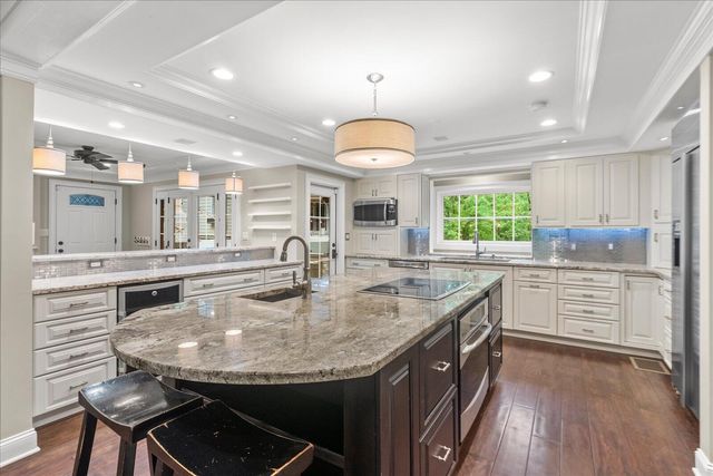 6301 Forest Park Drive, Signal Mountain, TN 37377