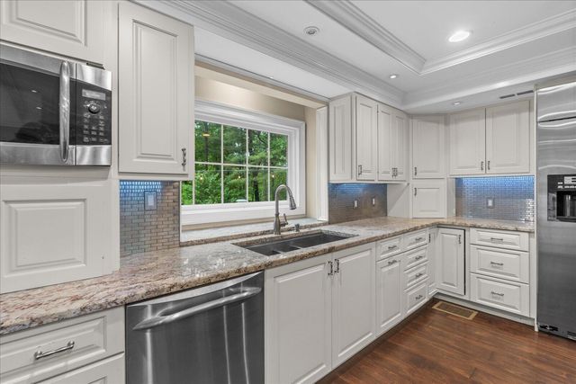 6301 Forest Park Drive, Signal Mountain, TN 37377