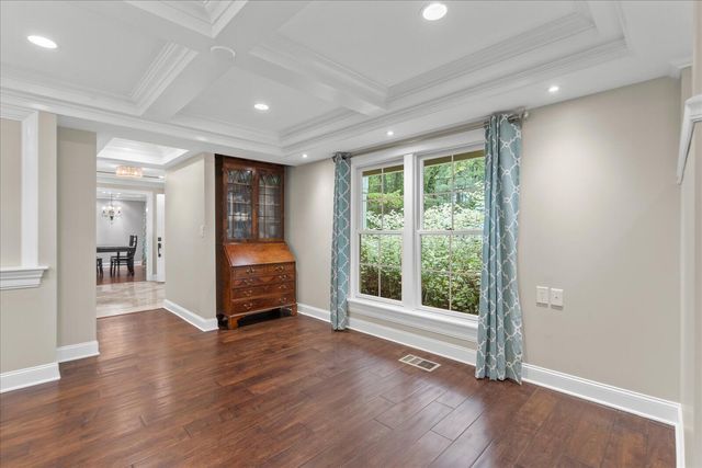 6301 Forest Park Drive, Signal Mountain, TN 37377