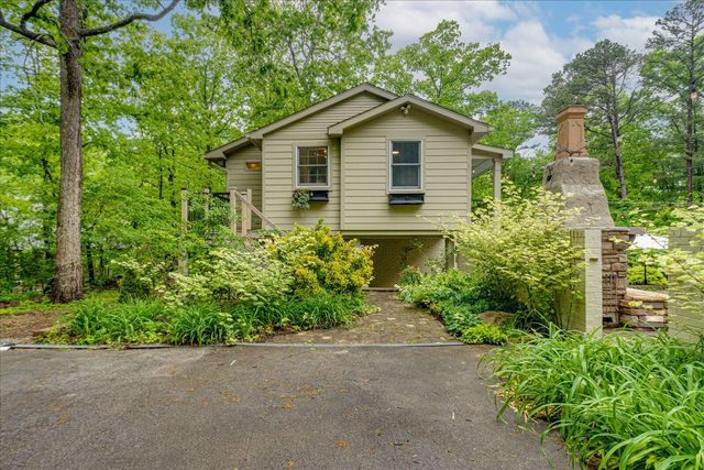 6301 Forest Park Drive, Signal Mountain, TN 37377