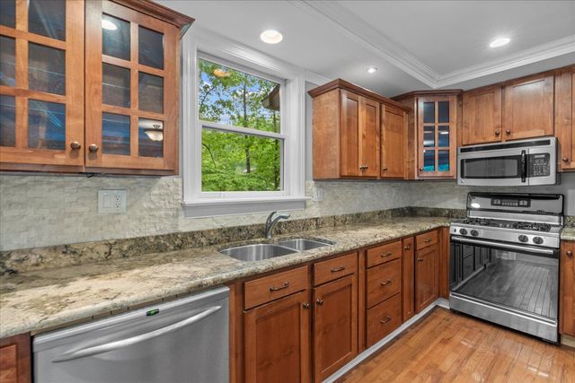 6301 Forest Park Drive, Signal Mountain, TN 37377