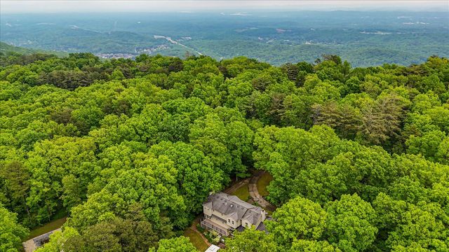 6301 Forest Park Drive, Signal Mountain, TN 37377