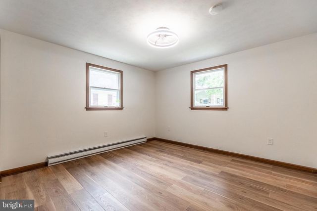 575 GRANT DR, Hanover, PA 17331