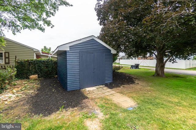 575 GRANT DR, Hanover, PA 17331