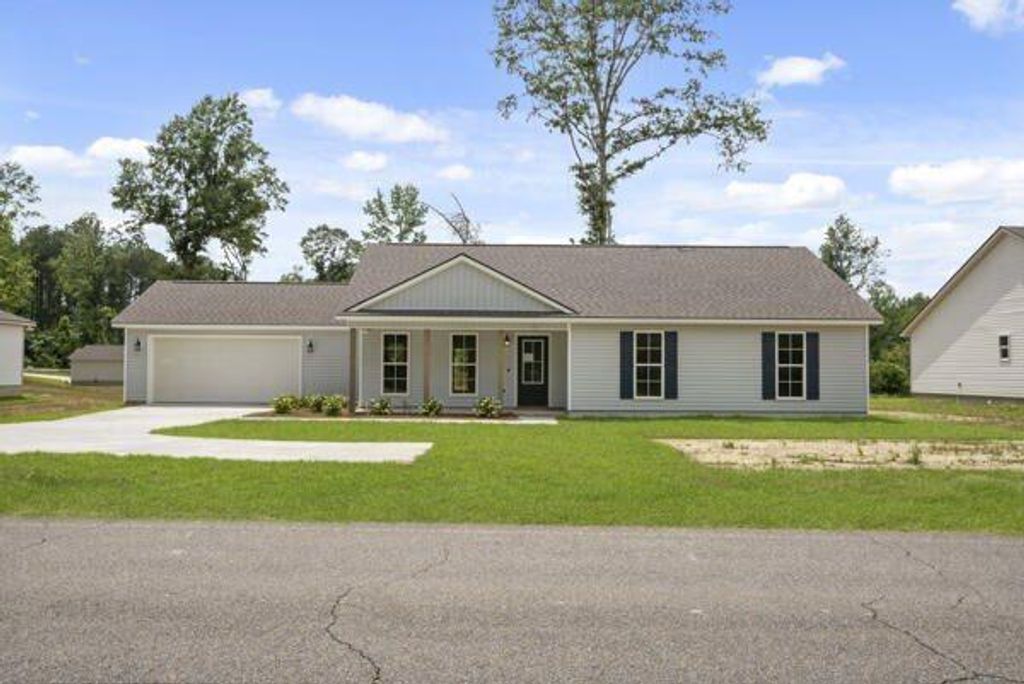 1003 Browns Bridge Rd., Hattiesburg, MS 39401