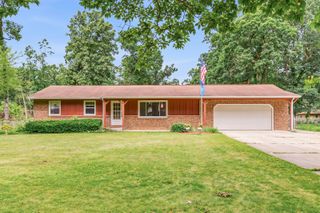 68850 3rd Street, Ontwa Twp, MI 49112