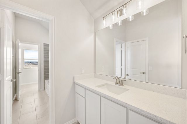 221 Coronado Court, Granbury, TX 76049