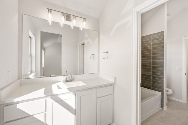 221 Coronado Court, Granbury, TX 76049