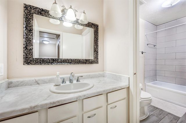 7336 Crownwest Street 7336, Houston, TX 77072