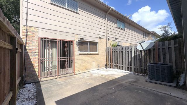 7336 Crownwest Street 7336, Houston, TX 77072