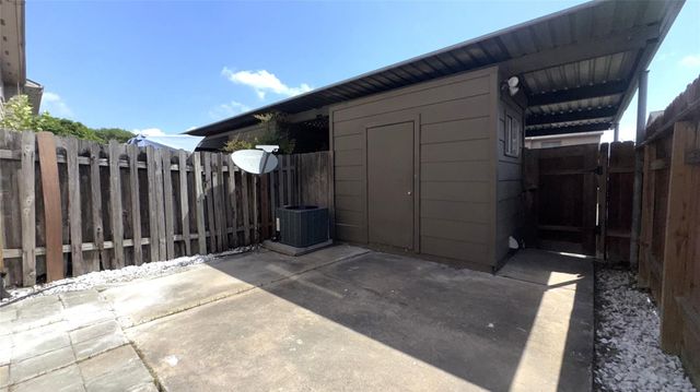 7336 Crownwest Street 7336, Houston, TX 77072