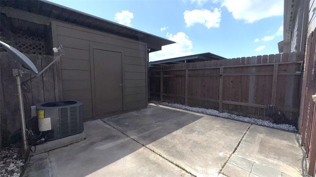 7336 Crownwest Street 7336, Houston, TX 77072