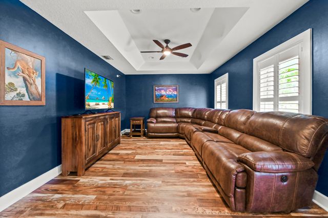 5703 Lago Del Sol Drive, Lake Worth, FL 33449