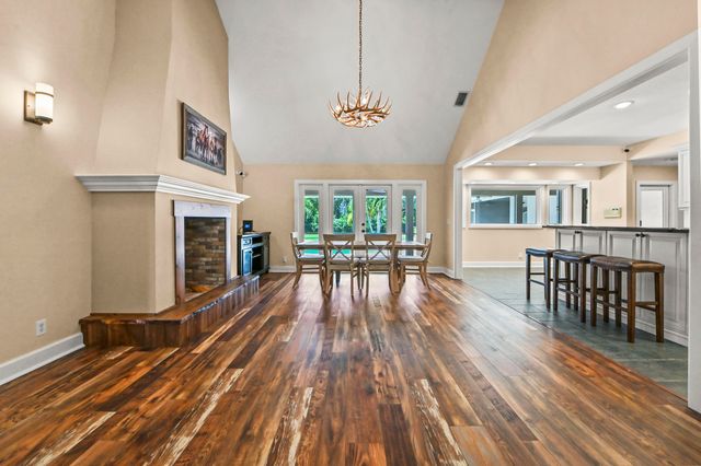 5703 Lago Del Sol Drive, Lake Worth, FL 33449