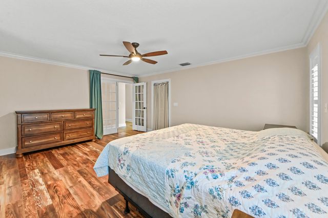 5703 Lago Del Sol Drive, Lake Worth, FL 33449