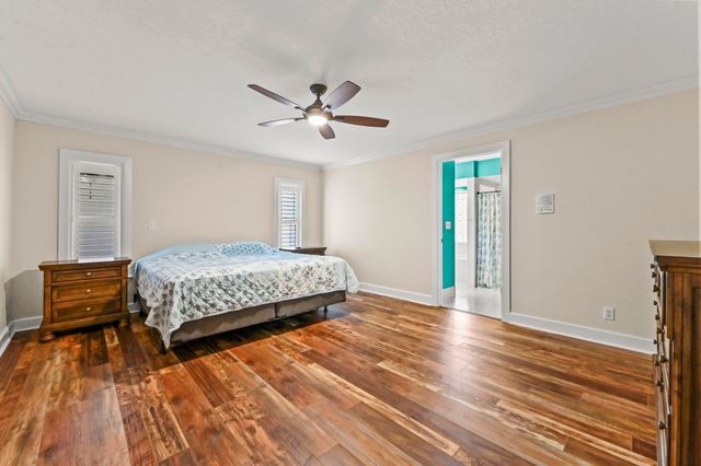 5703 Lago Del Sol Drive, Lake Worth, FL 33449