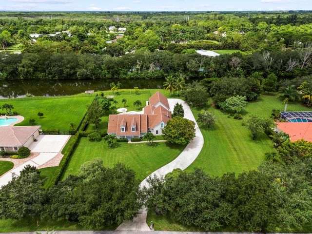 5703 Lago Del Sol Drive, Lake Worth, FL 33449