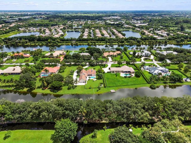 5703 Lago Del Sol Drive, Lake Worth, FL 33449