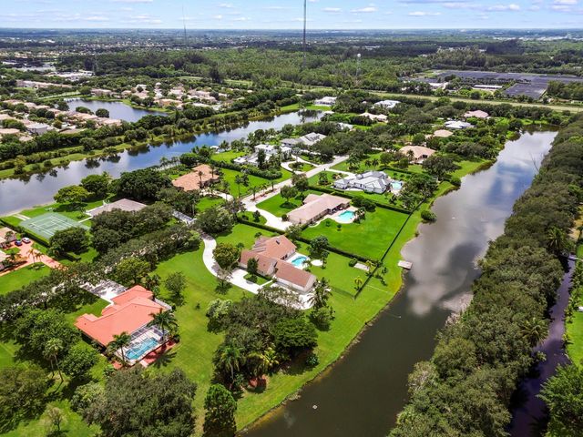 5703 Lago Del Sol Drive, Lake Worth, FL 33449