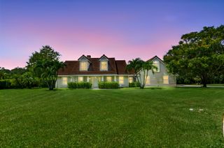 5703 Lago Del Sol Drive, Lake Worth, FL 33449