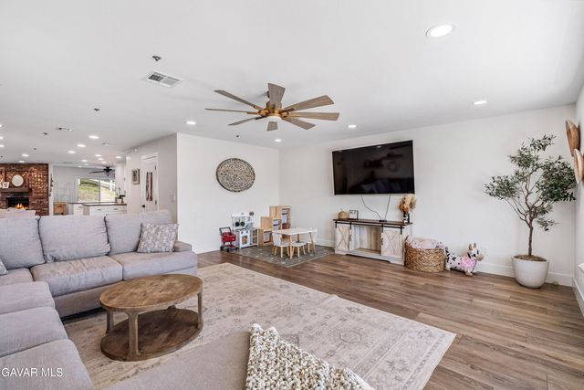 2807 Clanfield Street, Acton, CA 93510