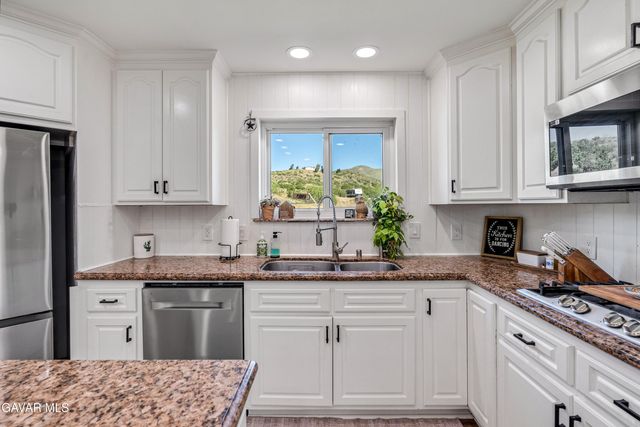 2807 Clanfield Street, Acton, CA 93510