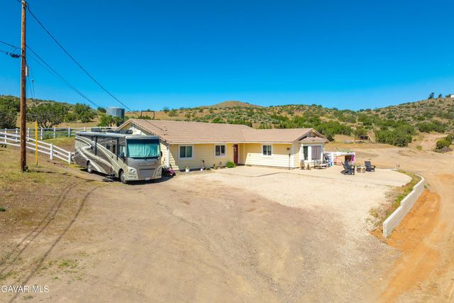 2807 Clanfield Street, Acton, CA 93510