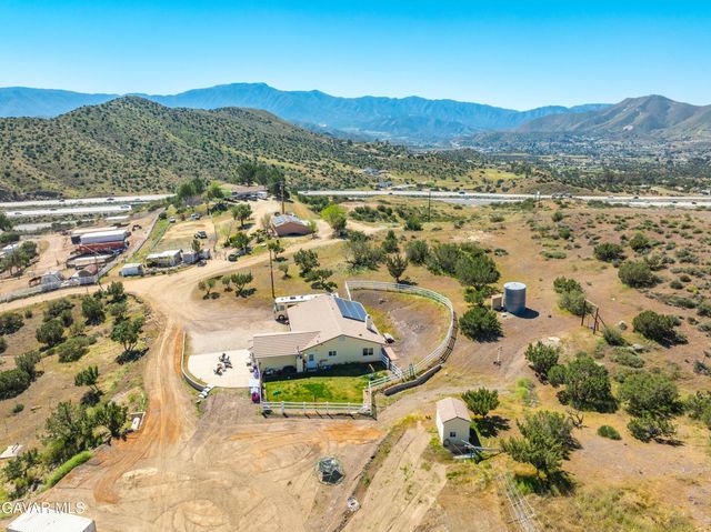 2807 Clanfield Street, Acton, CA 93510