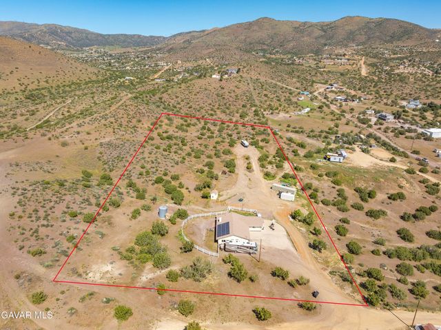 2807 Clanfield Street, Acton, CA 93510