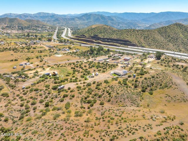 2807 Clanfield Street, Acton, CA 93510