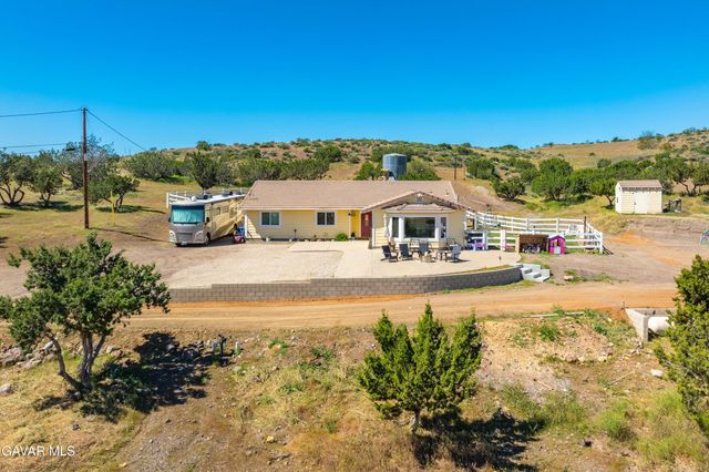 2807 Clanfield Street, Acton, CA 93510