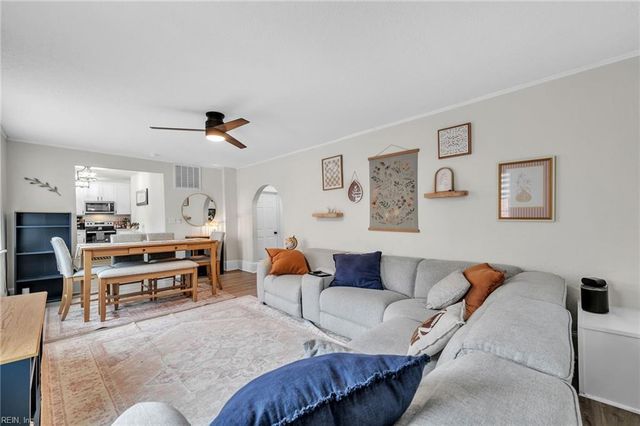 222 Division ST N, Suffolk, VA 23434