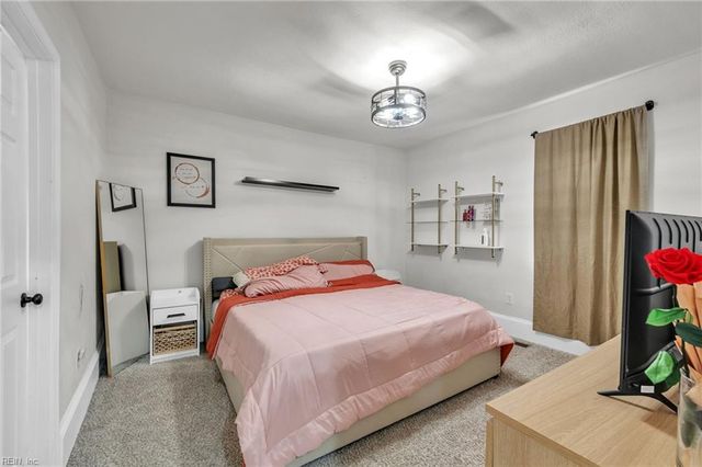 222 Division ST N, Suffolk, VA 23434