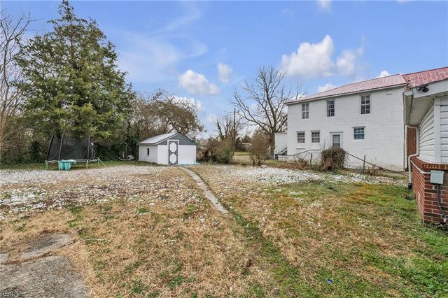 222 Division ST N, Suffolk, VA 23434