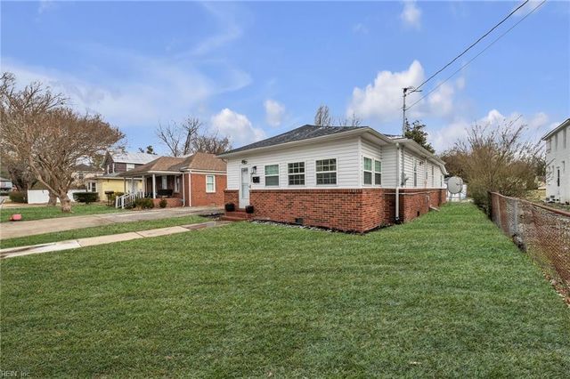 222 Division ST N, Suffolk, VA 23434